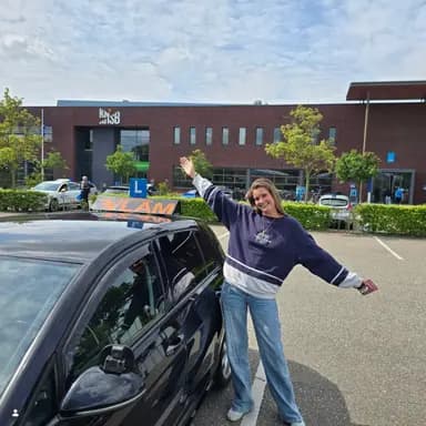 In Utrecht geslaagd voor auto rijbewijs bij rijschool Vlam